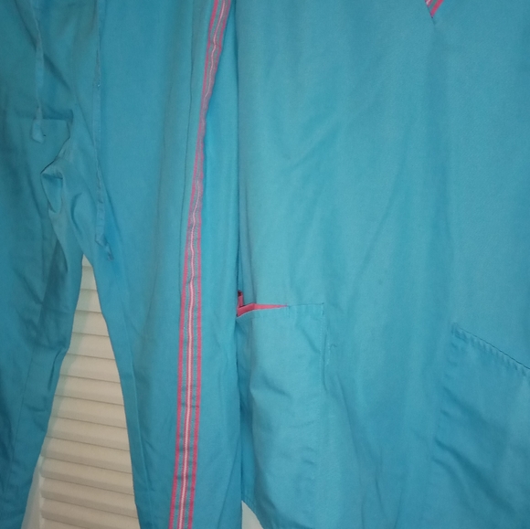 Blue 2 piece DICKIES Scrub Set (xs/m) - Picture 3 of 6